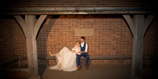 Sam-&-Elsa---Bus-stop-photo