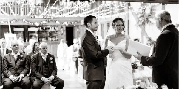 hundred-house-christmas-wedding_2409-2