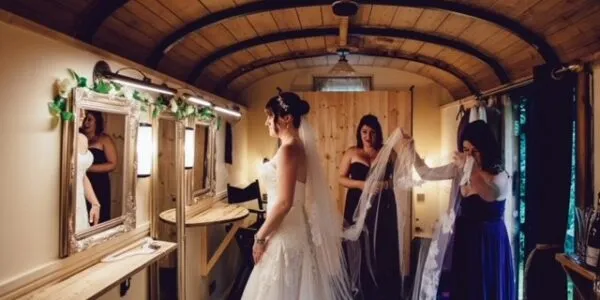 Bridal Carriage - Curious Rose Photography